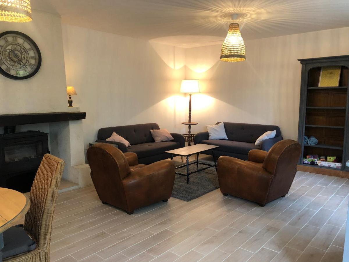 Chez Georges Hébergement de vacances Saint-Sulpice-de-Pommiers
