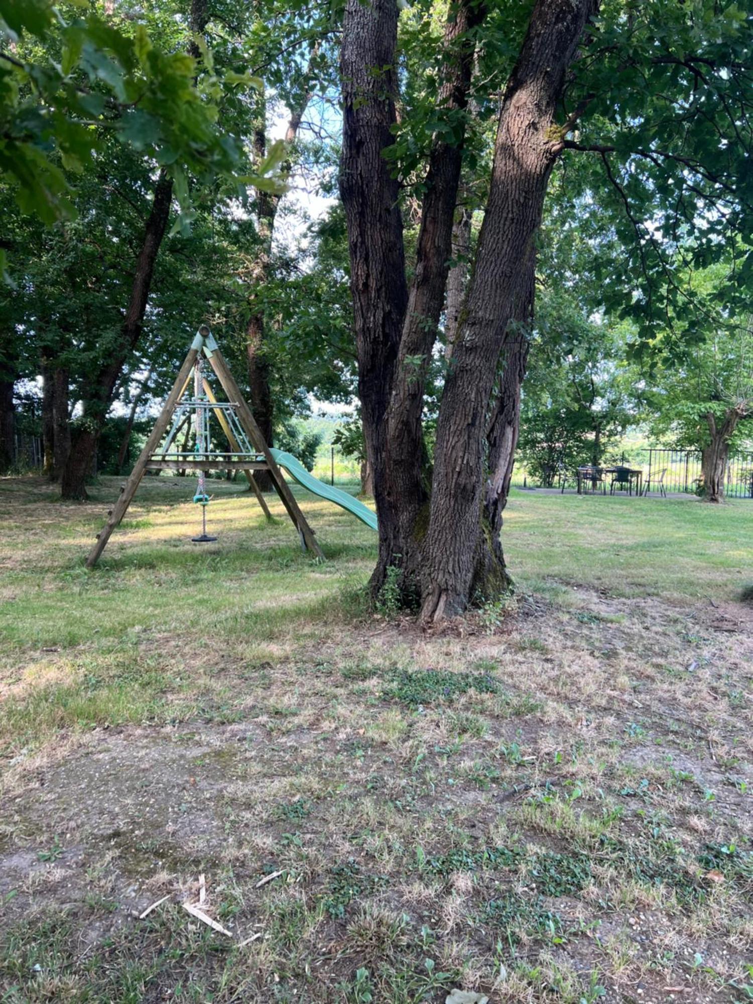 Chez Georges Hébergement de vacances Saint-Sulpice-de-Pommiers